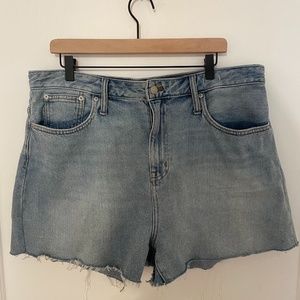 Madewell "The Mom Jean Short"